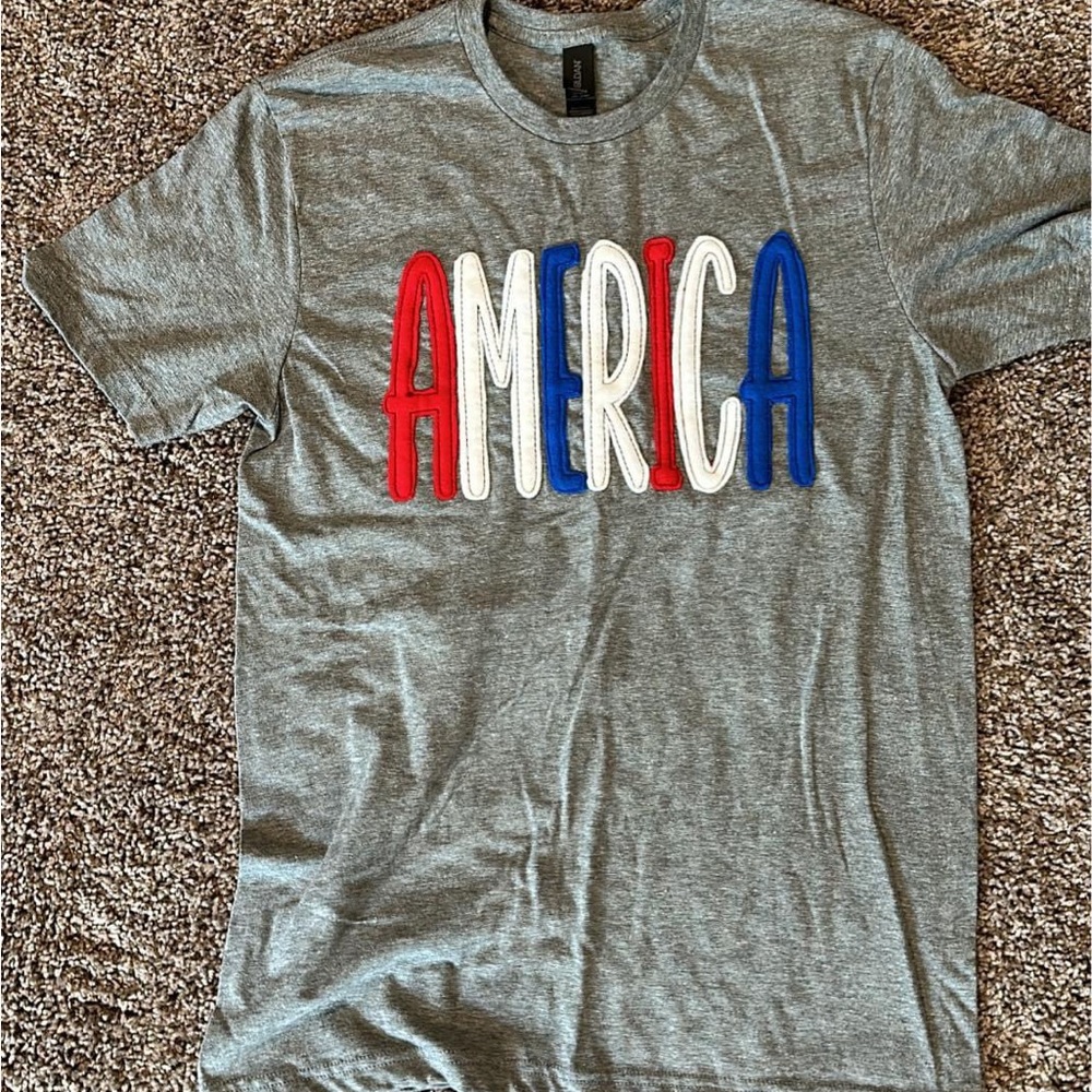 USA AMERICA t-shirt Medium *NEW*